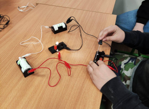 Budujemy obwody elektryczne