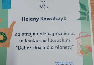 Dyplom dla naszej uczennicy za wyróżnienie w konkursie literackim